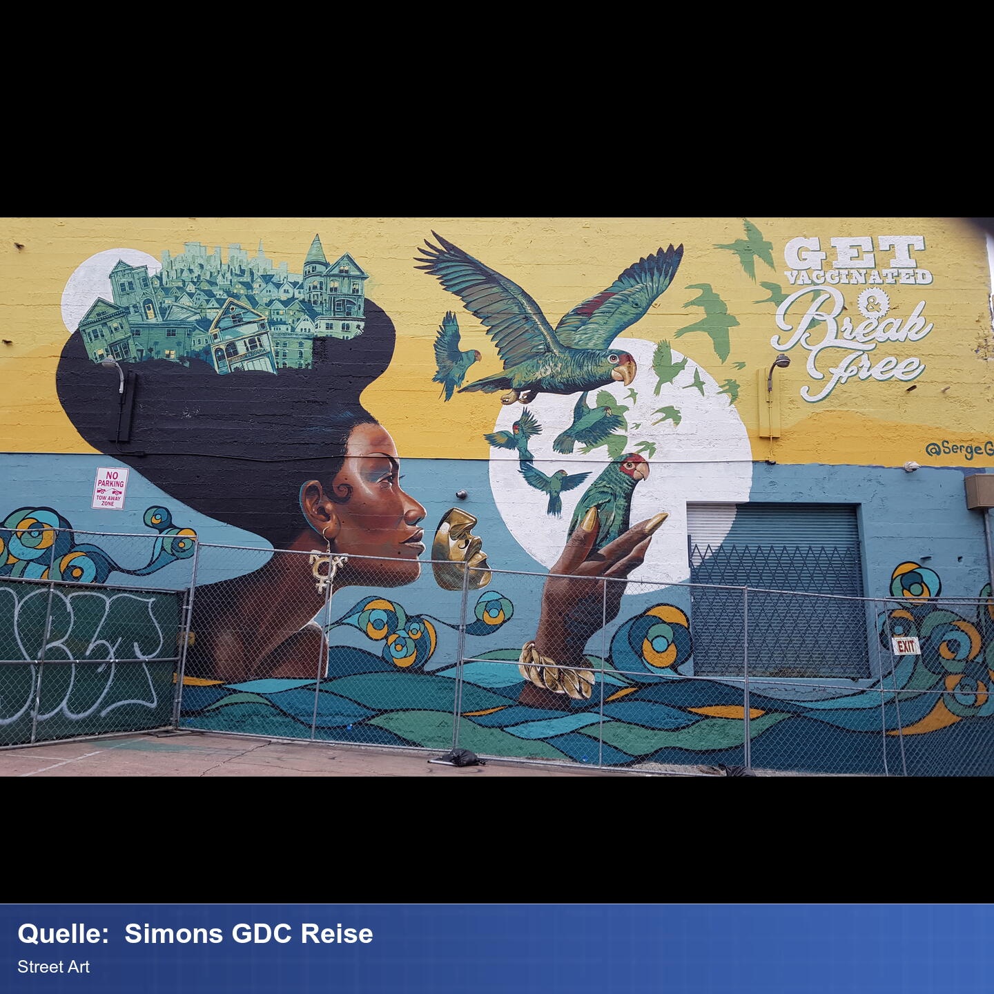 Graffiti an einer Wand einer Schwarzen Frau die Vögel aus ihrer Hand fliegen lässt