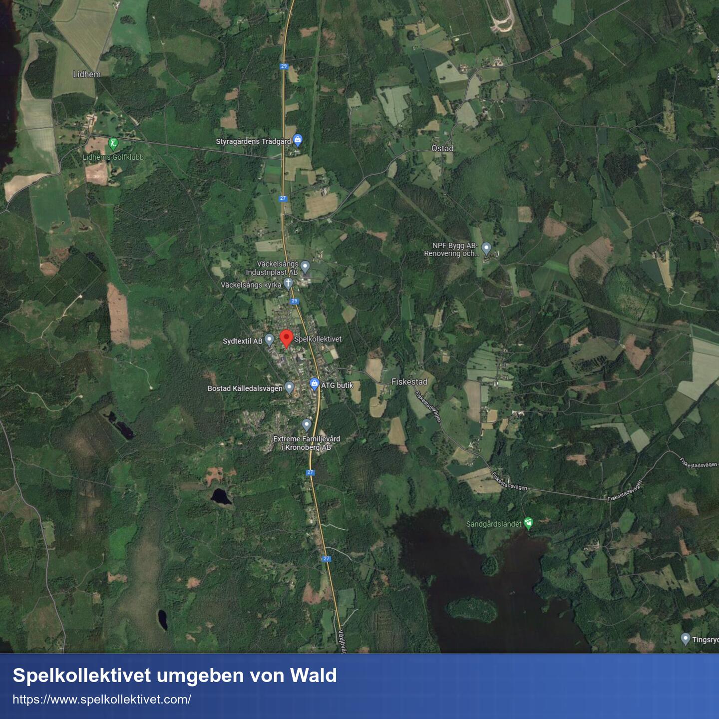 Google Maps Ausschnitt der zeigt, dass das Gebäude von sehr viel Wald umgeben ist.
