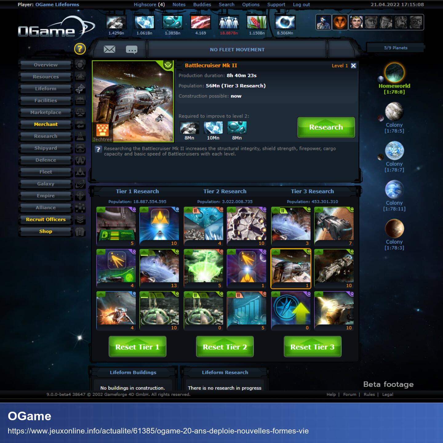 Screenshot des Spiels. Es sieht aus wie eine Website mit vielen Buttons, Text und Thumbnails.